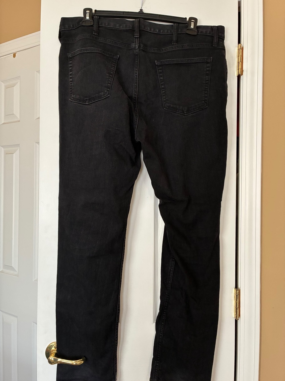 Old Navy Men's Slim Straight Black Jeans